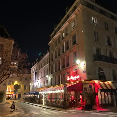A Saint-germain Des Pres Parijs